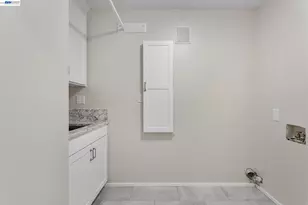 7081 Elverton Dr, Oakland, CA 94611 - Photo 63