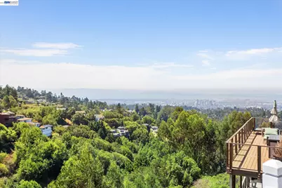 7081 Elverton Dr, Oakland, CA 94611 - Photo 41