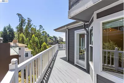 7081 Elverton Dr, Oakland, CA 94611 - Photo 41