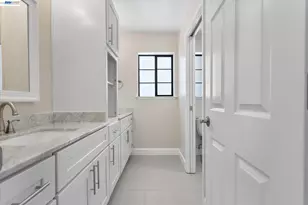7081 Elverton Dr, Oakland, CA 94611 - Photo 59