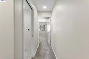 7081 Elverton Dr, Oakland, CA 94611 - Photo 57
