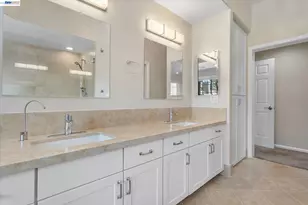 7081 Elverton Dr, Oakland, CA 94611 - Photo 75
