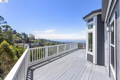 7081 Elverton Dr, Oakland, CA 94611 - Photo 45