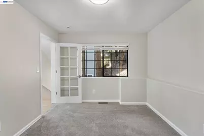 7081 Elverton Dr, Oakland, CA 94611 - Photo 51