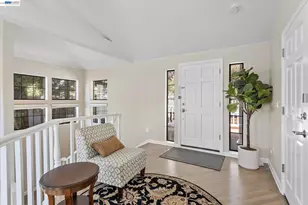 7081 Elverton Dr, Oakland, CA 94611 - Photo 9