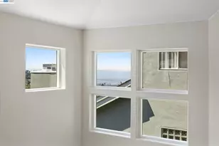 7081 Elverton Dr, Oakland, CA 94611 - Photo 11