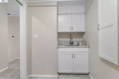 7081 Elverton Dr, Oakland, CA 94611 - Photo 61