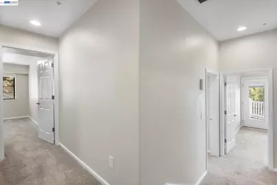 7081 Elverton Dr, Oakland, CA 94611 - Photo 55