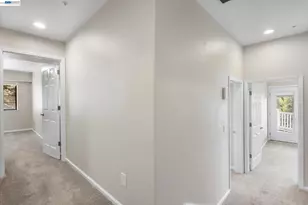 7081 Elverton Dr, Oakland, CA 94611 - Photo 55