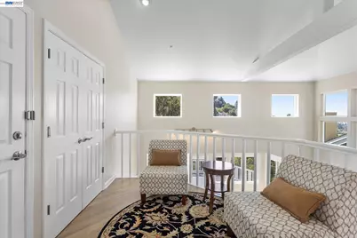 7081 Elverton Dr, Oakland, CA 94611 - Photo 7