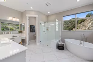6713 Skyview Dr, Oakland, CA 94605 - Photo 29