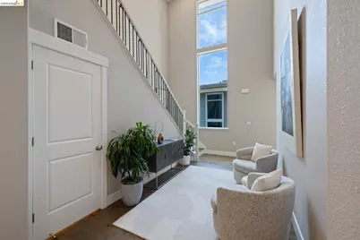 6713 Skyview Dr., Oakland, CA 94605 - Photo 25