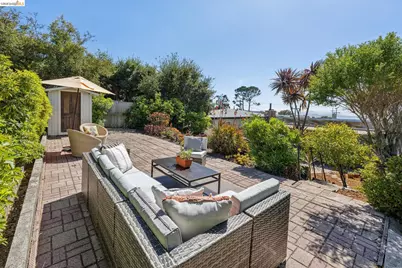 2740 Arlington Blvd, El Cerrito, CA 94530 - Photo 65