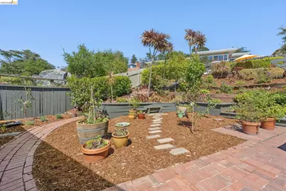 2740 Arlington Blvd, El Cerrito, CA 94530 - Photo 73