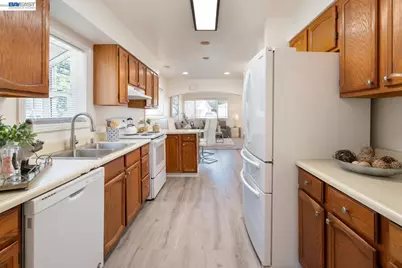 21743 Princeton St. #8, Hayward, CA 94541 - Photo 11