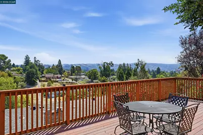 18490 Carlwyn Dr, Castro Valley, CA 94546 - Photo 5