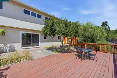 18490 Carlwyn Dr, Castro Valley, CA 94546 - Photo 7