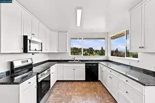18490 Carlwyn Dr, Castro Valley, CA 94546 - Photo 13