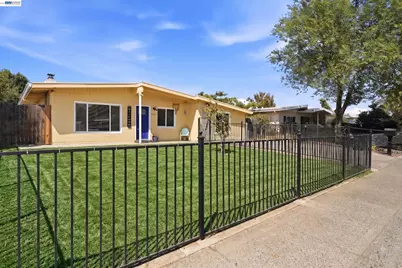 5621 27th Ave, Sacramento, CA 95820 - Photo 5