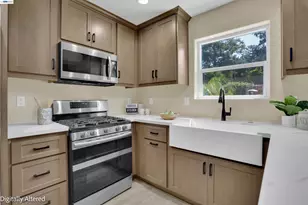 919 Old Canyon Rd, Fremont, CA 94536 - Photo 27