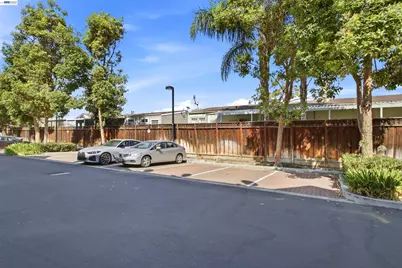 37 Esfahan Dr, San Jose, CA 95111 - Photo 43