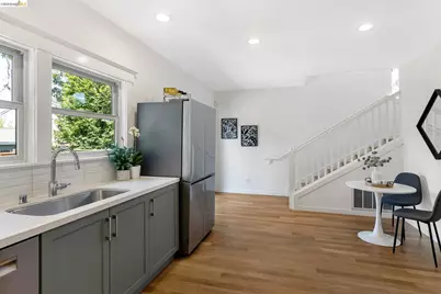 4811 Webster St, Oakland, CA 94609 - Photo 23