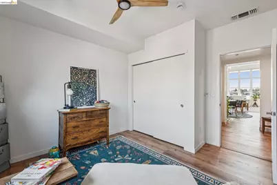 2861 Regatta Dr, Oakland, CA 94601 - Photo 25
