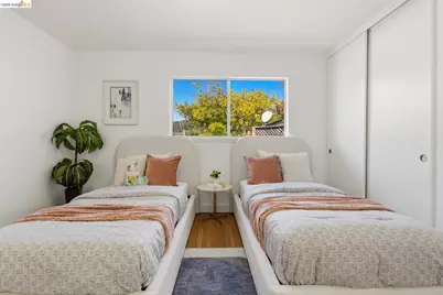 12 Teakwood Ct, San Rafael, CA 94901 - Photo 25