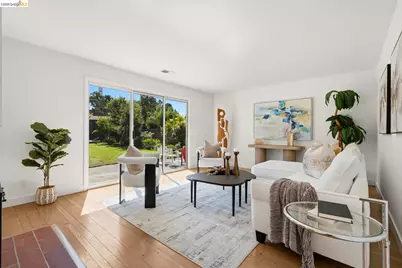 12 Teakwood Ct, San Rafael, CA 94901 - Photo 17