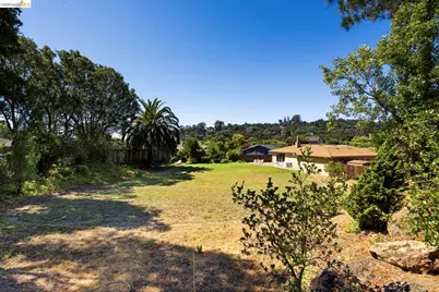 12 Teakwood Ct, San Rafael, CA 94901 - Photo 45