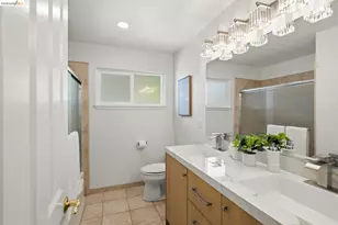 12 Teakwood Ct, San Rafael, CA 94901 - Photo 31