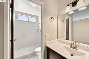 2467 Hibiscus Dr, Hayward, CA 94545 - Photo 25