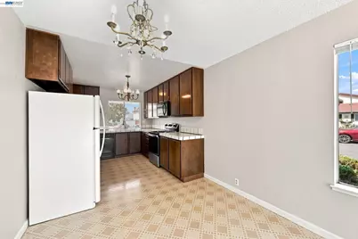 2467 Hibiscus Dr, Hayward, CA 94545 - Photo 21