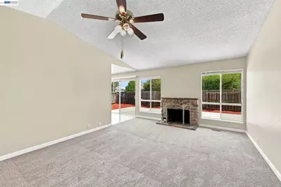 2467 Hibiscus Dr, Hayward, CA 94545 - Photo 9