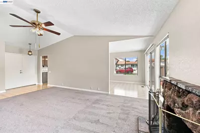 2467 Hibiscus Dr, Hayward, CA 94545 - Photo 11