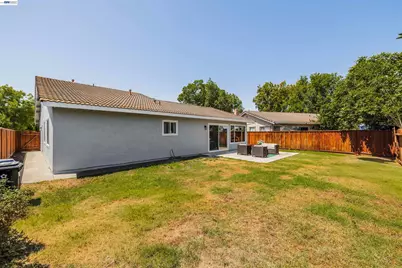 33457 Caliban Dr, Fremont, CA 94555 - Photo 29