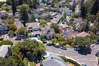 330 Wildwood Avenue, Piedmont, CA 94611 - Photo 39