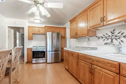 15015 Milford St, San Leandro, CA 94579 - Photo 9