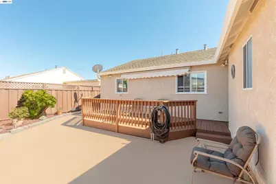 15015 Milford St, San Leandro, CA 94579 - Photo 27