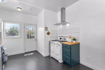 2118 107th Ave, Oakland, CA 94603 - Photo 25