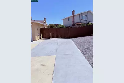 1131 Langlie Ct, Rodeo, CA 94572 - Photo 33