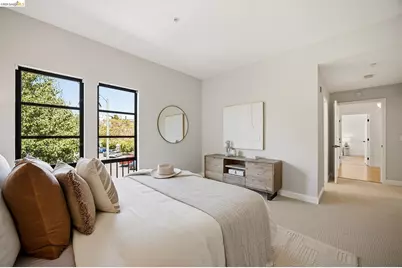 711 Walker Ave #202, Oakland, CA 94610 - Photo 39