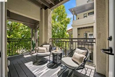 711 Walker Ave #202, Oakland, CA 94610 - Photo 23