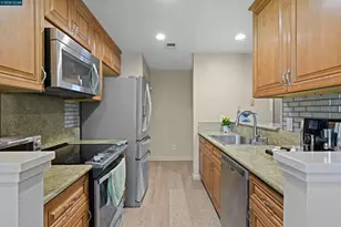 8020 Mountain View Dr, Pleasanton, CA 94588 - Photo 13