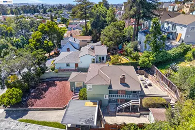 8382 Golf Links Rd, Oakland, CA 94605 - Photo 39