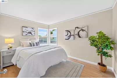 8382 Golf Links Rd, Oakland, CA 94605 - Photo 23
