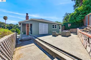 8382 Golf Links Rd, Oakland, CA 94605 - Photo 29