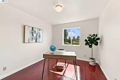 847 W Sunset Blvd #B, Hayward, CA 94541 - Photo 15