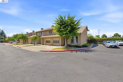 847 W Sunset Blvd #B, Hayward, CA 94541 - Photo 3