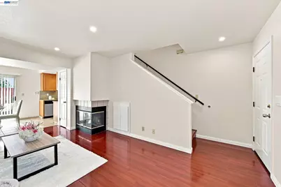 847 W Sunset Blvd #B, Hayward, CA 94541 - Photo 7